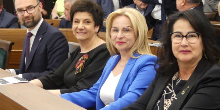 Wszystkie komisje dla Paktu