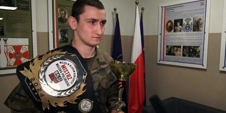 Żołnierz z Radomia zdobył złoto w MMA