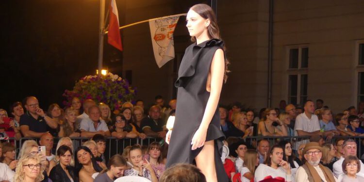 Tłumy na placu Corazziego za sprawą Radom Fashion Show