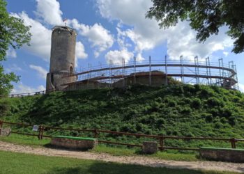 Zamek w Iłży do poprawki