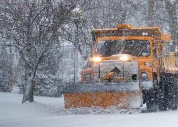 Przygotowane zimowe utrzymanie dróg powiatowych