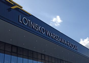 Radomskie lotnisko w trudnej sytuacji?