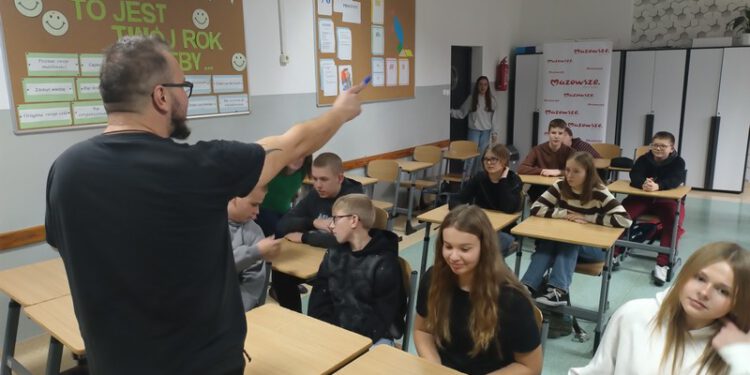 Mazowiecka Szkółka Dziennikarska otwiera drzwi dla uczniów z radomskich szkół podstawowych