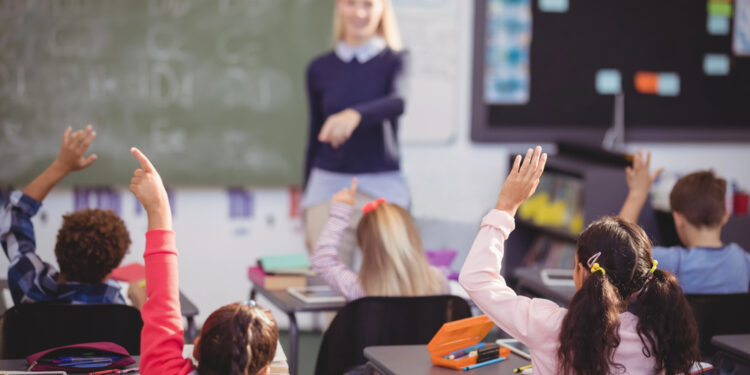 Nowe przedmioty w szkołach : Edukacja Zdrowotna i Edukacja Obywatelska