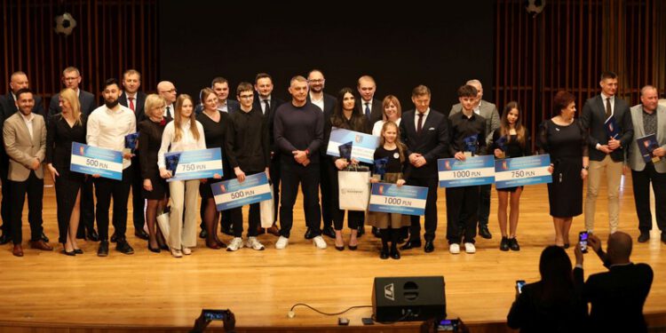 XVI Gala Mistrzów Sportu Powiatu Radomskiego. Nagrodzeni sportowcy