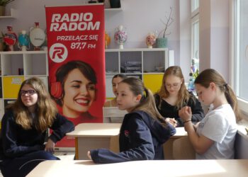 Warsztaty dziennikarskie w Niepublicznej Dwujęzycznej Szkole Podstawowej nr 1 w Radomiu