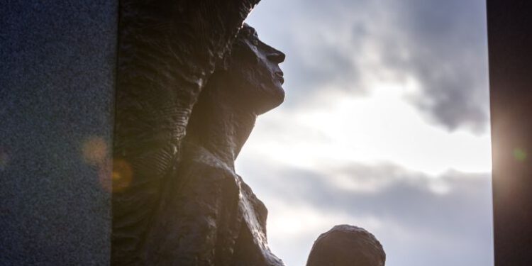 Odsłonią Pomnik Polaków ratujących Żydów