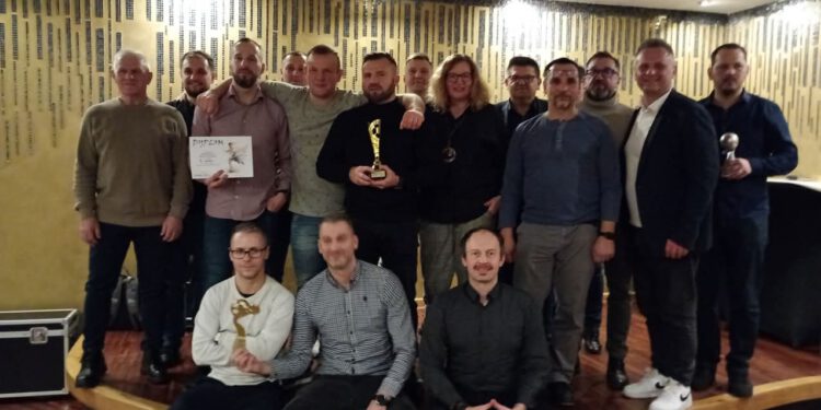 Reprezentacja Enei Wytwarzanie w piłce nożnej na medal