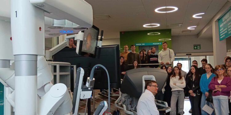 Robotyczna Biała Sobota w Radomskim Centrum Onkologii