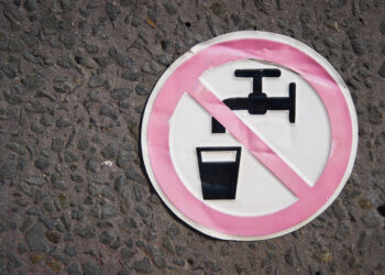 Skażona woda bakterią z grupy coli w gminie Gózd