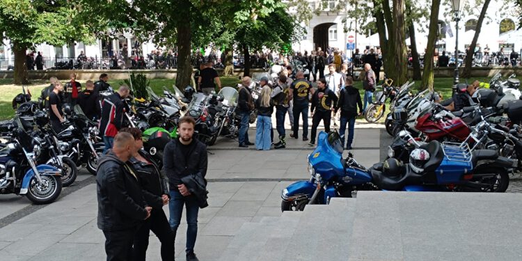 Parada motocyklowa – utrudnienia na drogach