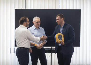 Nowy defibrylator AED w radomskim ratuszu