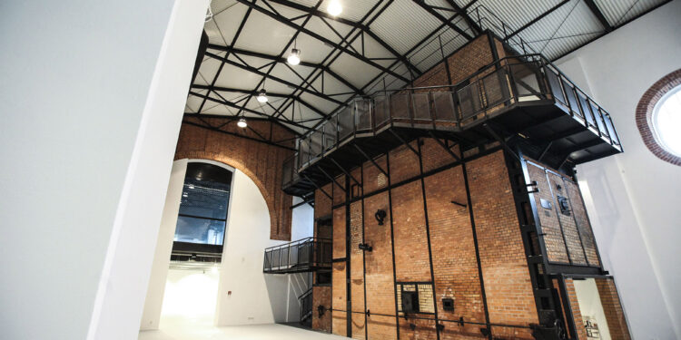 Dwudziestolecie „Elektrowni”