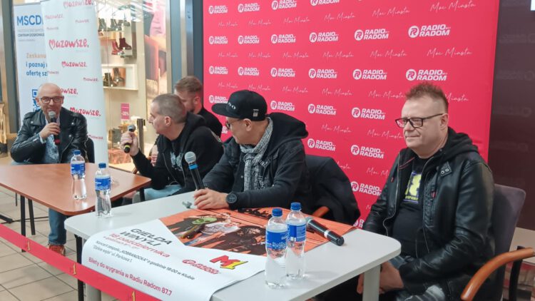 Zakręcona uczta winylowa