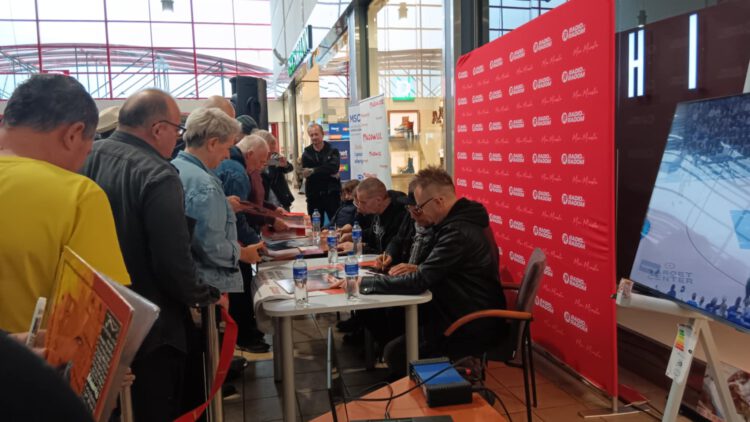 Zakręcona uczta winylowa