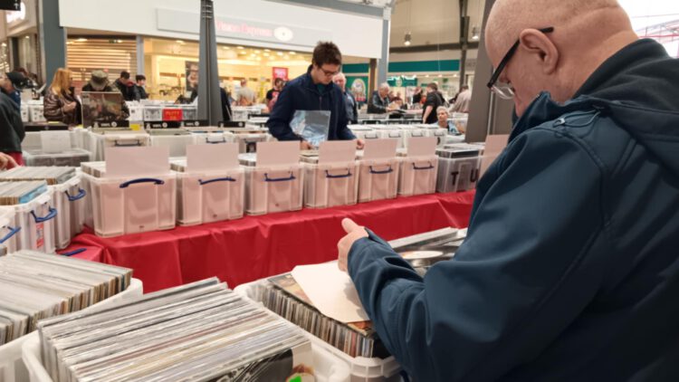 Zakręcona uczta winylowa