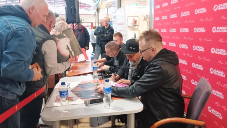 Zakręcona uczta winylowa