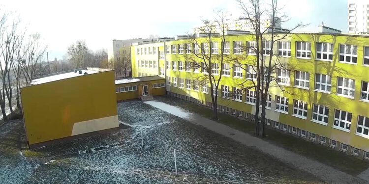 50 lat „Dwójki”. Zespół Szkolno-Przedszkolny nr 2 w Radomiu świętuje jubileusz