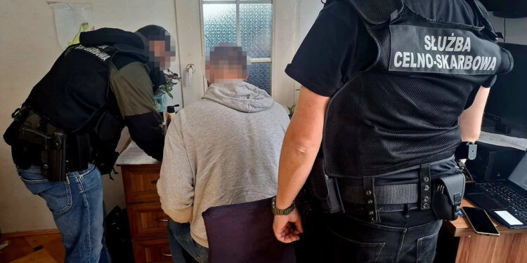 Rozbita grupa paliwowa. 23 miliony strat dla Skarbu Państwa