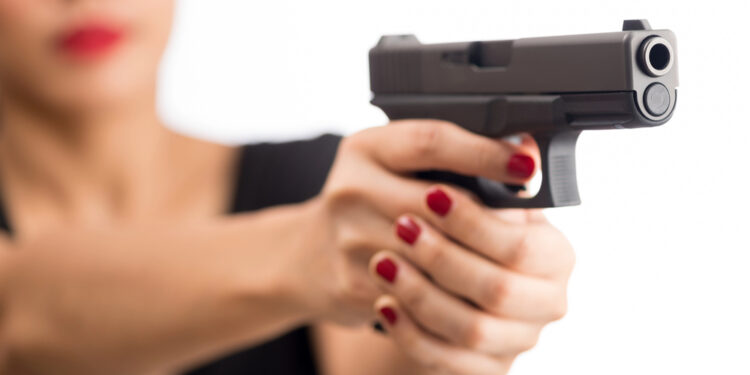 Nie kontrolowany wystrzał w komisariacie w Pionkach. Trwa postępowanie