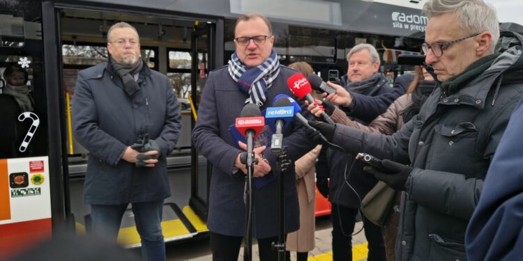 Do Radomia trafiło 10 nowych autobusów