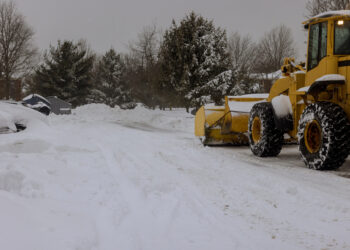 Wydano już blisko półtora miliona złotych na odśnieżanie dróg w powiecie radomskim