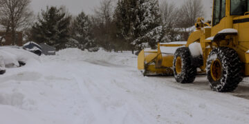 Wydano już blisko półtora miliona złotych na odśnieżanie dróg w powiecie radomskim