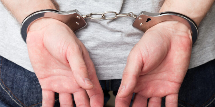 Zniknął z motocyklem podczas jazdy próbnej. 24-latek w rękach policji