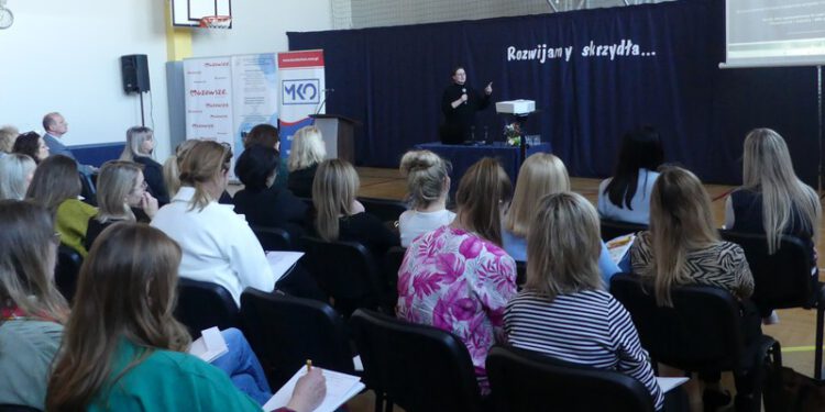 Depresja dzieci i młodzieży tematem ogólnopolskiej konferencji w Radomiu