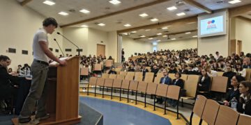 Młodzież debatowała po angielsku. Za nami II Radomska Debata Oksfordzka