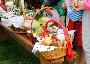 Wielka Sobota w Radomiu. Koszyczki i świąteczna atmosfera