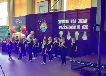Happening ekologiczny z okazji Dnia Ziemi w PSP w Głowaczowie