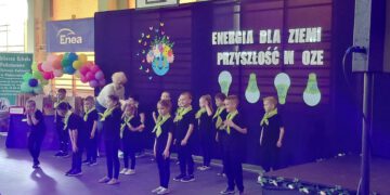 Happening ekologiczny z okazji Dnia Ziemi w PSP w Głowaczowie