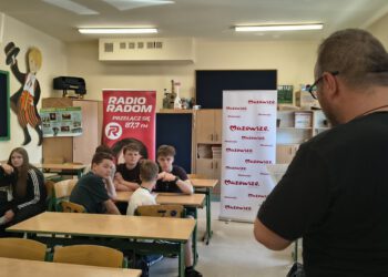 Uczniowie z PSP nr 6 wzieli udział w wrasztatach dziennikarskich Radia Radom