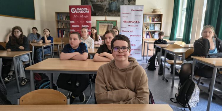 Dziennikarze Radia Radom z warsztatami w PSP nr 2