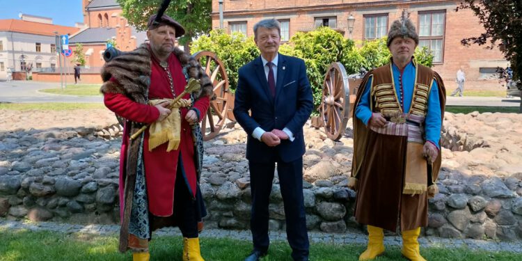 Piknik historyczny z okazji rocznicy uchwalenia Konstytucji Nihil Novi