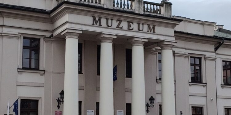 Malarstwo i muzyka w Muzeum im. Jacka Malczewskiego