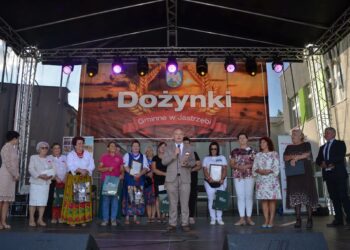 Niedziela w Jastrzębi minęła pod znakiem dożynek parafialno-gminnych