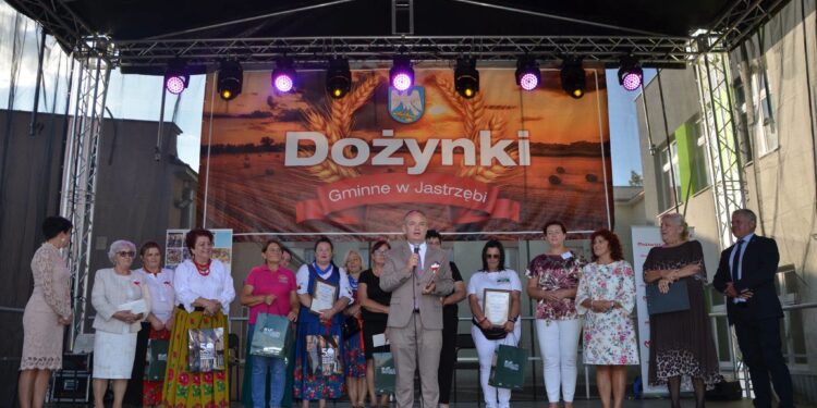 Niedziela w Jastrzębi minęła pod znakiem dożynek parafialno-gminnych