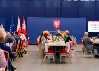 Sejmik Mazowsza „za” nowym połączeniem