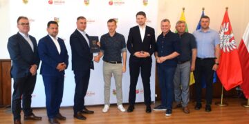 Półtora miliona złotych dla Warki