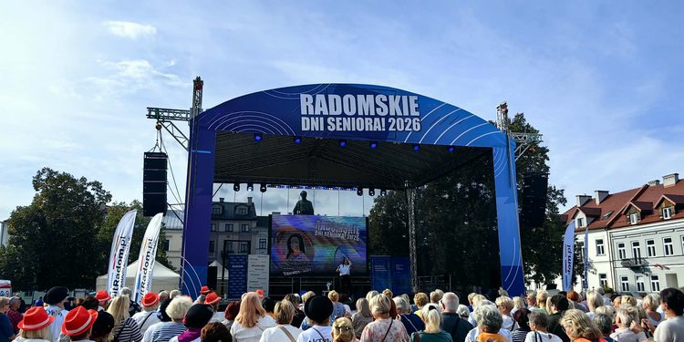 Seniorzy przeszli ulicami Radomia [Galeria]