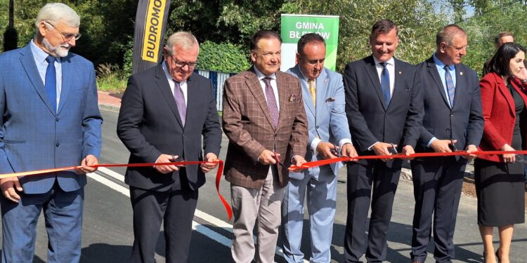 Zmodernizowane drogi w Błędowie