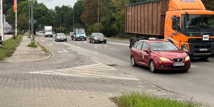 ul. Mireckiego zyska nową nawierzchnie asfaltową
