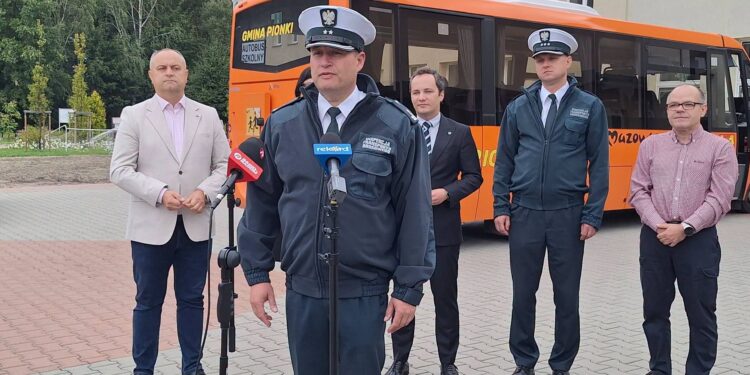 Kontrola autobusów szkolnych – trwa akcja „Bezpieczna droga do szkoły 2026”