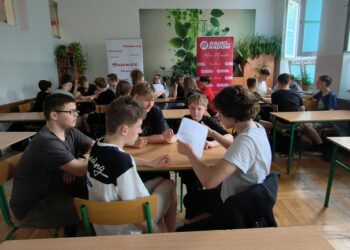 „Złota 10” wraca z kolejną edycją. Młodzi kontra dezinformacja