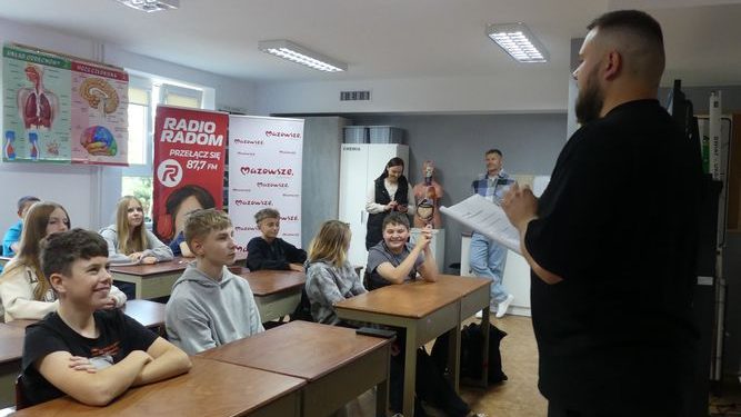 Uczniowie ze Starych Zawad wzięli udział w warsztatach dziennikarskich