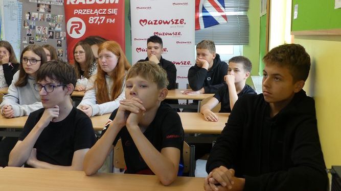 Uczniowie z Lesiowa poznali kulisy pracy dziennikarza
