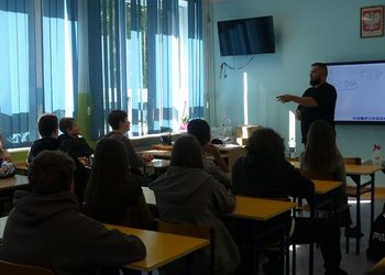 Uczniowie PSP nr 2 w Przysusze poznali świat mediów