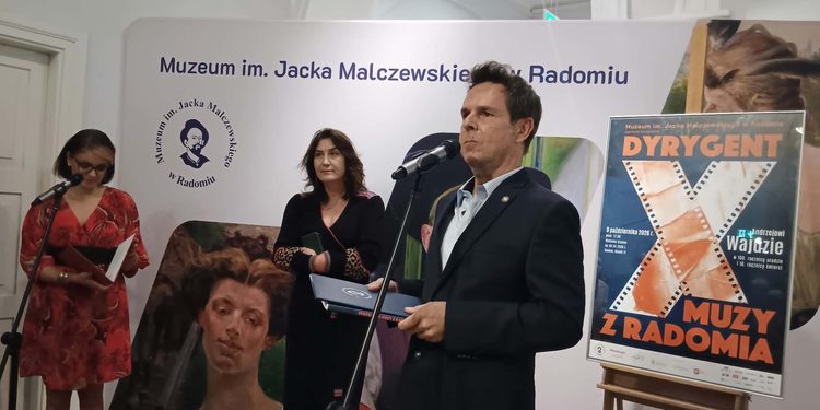 Andrzej Wajda – jego twórczość, filmowe plakaty i związki z Radomiem